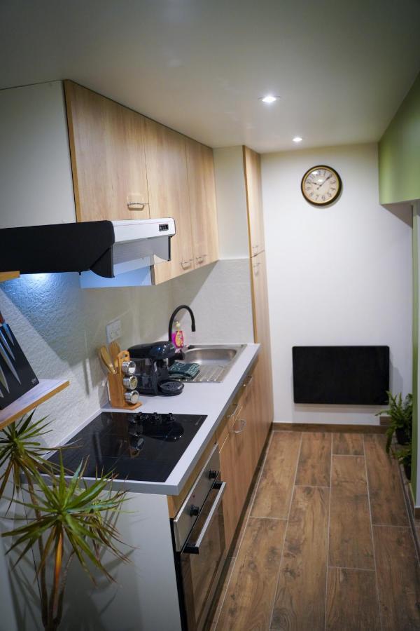 Apartmán Nuit De La Sagesse "Jacuzzi Terrasse Et Parking Prive" Rouen Exteriér fotografie