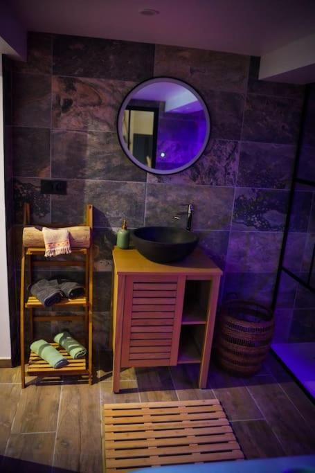 Apartmán Nuit De La Sagesse "Jacuzzi Terrasse Et Parking Prive" Rouen Exteriér fotografie